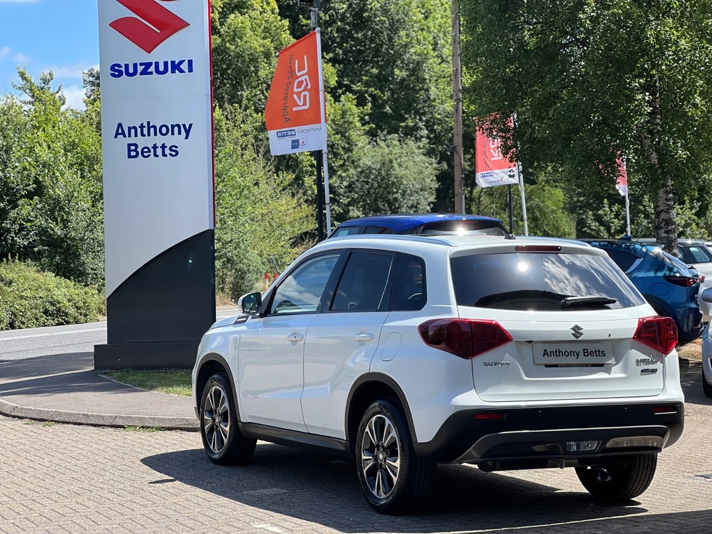 Suzuki Vitara 1.5 Hybrid Sz5 Ags KX24TLZ White #6