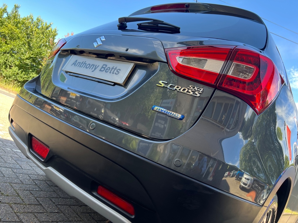 Suzuki SX4 S Cross Sx4 S-cross Sz4 Boosterjet Mhev Red #32