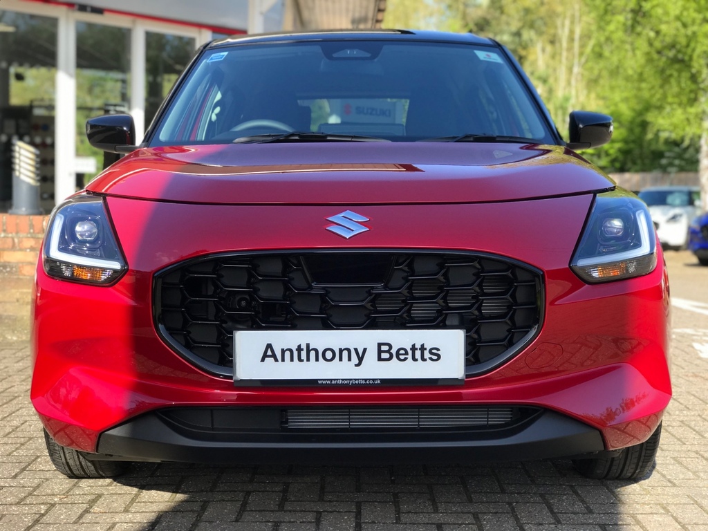 Suzuki Swift 1.2 Mild Hybrid Motion Red