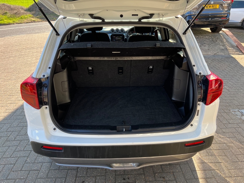 Suzuki Vitara 1.4 Boosterjet 48V Hybrid Sz-t - Nav White #5