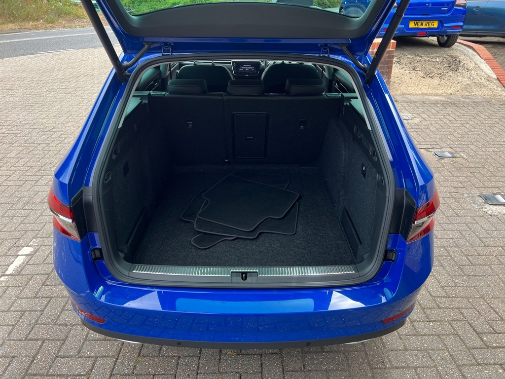 Skoda Superb 2.0 Tsi 190 Laurin Klement Dsg Blue #4