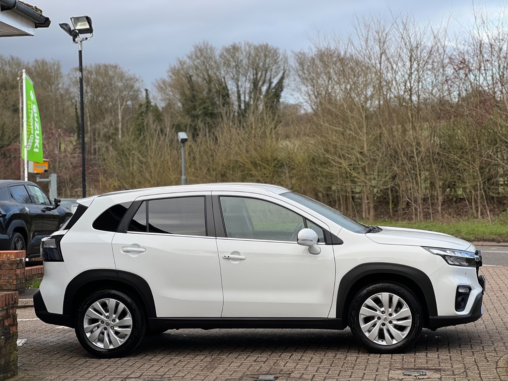 Suzuki S Cross 1.4 Boosterjet 48V Hybrid Motion White #2