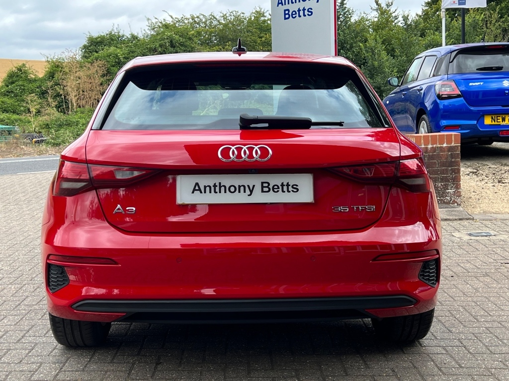 Audi A3 35 Tfsi Technik S Tronic BG21FCE Red #5