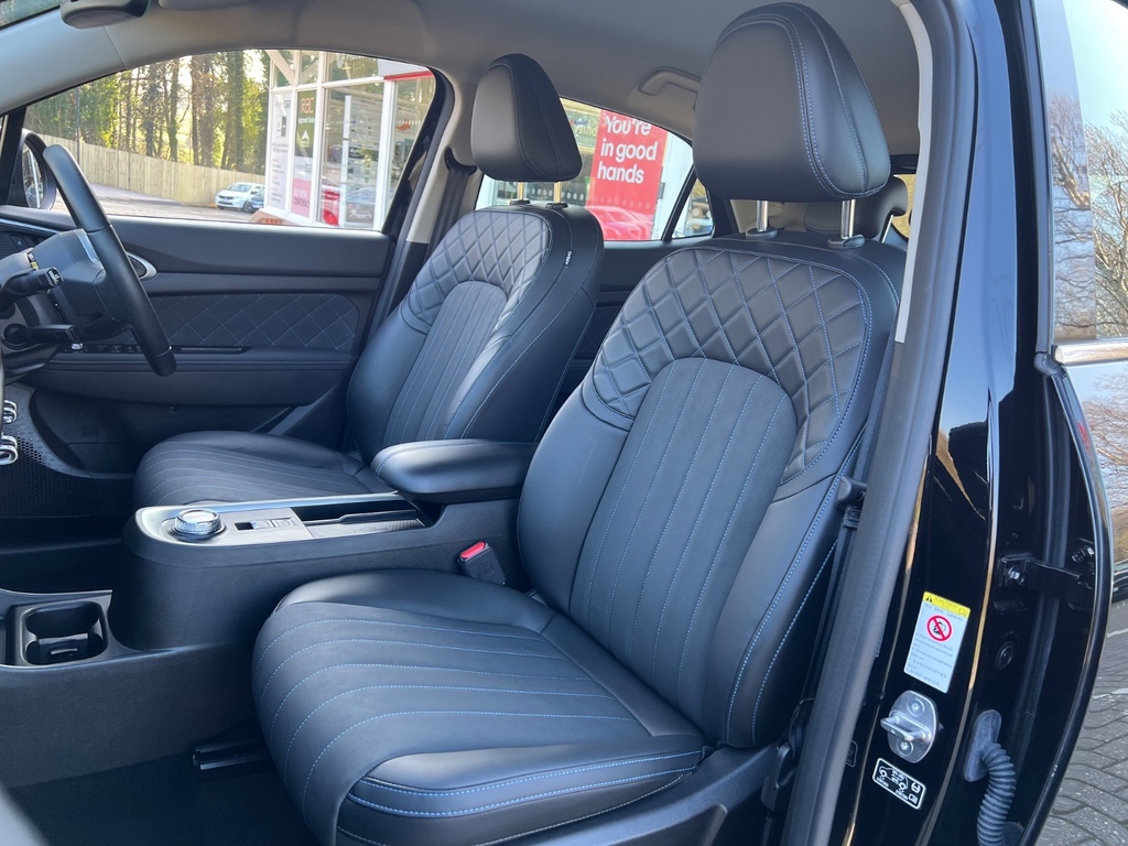 Great Wall  63Kwh Pro Hatchback 171 Ps Red #9