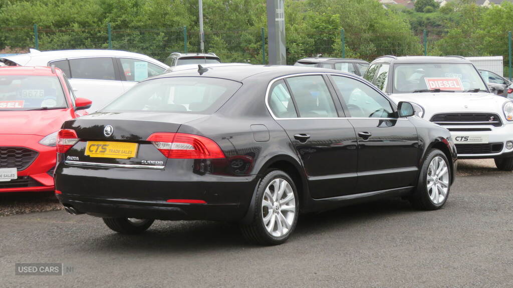 Skoda Superb Estate 2.0 Tdi Elegance Dsg Euro 5 Ss 2014 Grey #9