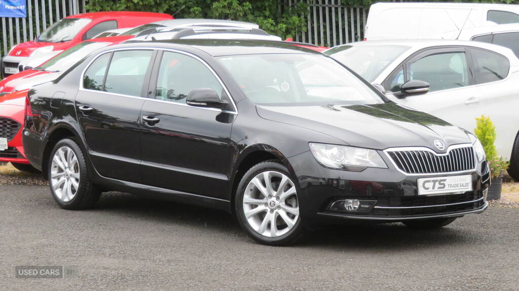 Skoda Superb Estate 2.0 Tdi Elegance Dsg Euro 5 Ss 2014 Grey #1