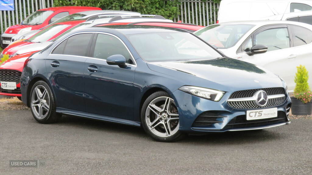 Mercedes-Benz A Class 1.3 A180 Sport Hatchback 7G-dct Euro 6 Black #2