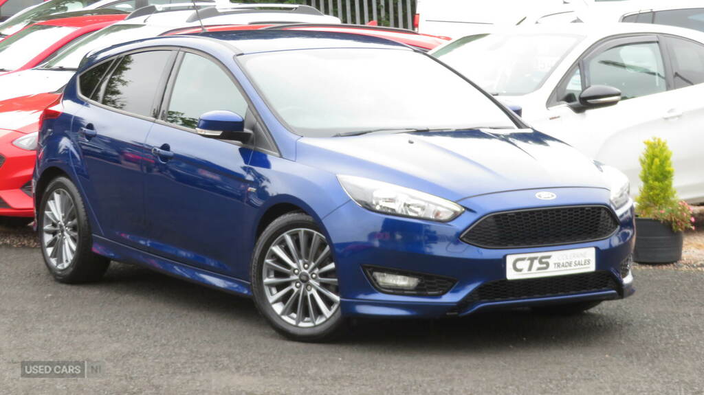 Ford Focus 1.0 Ecoboost 140 St-line Navigation Blue