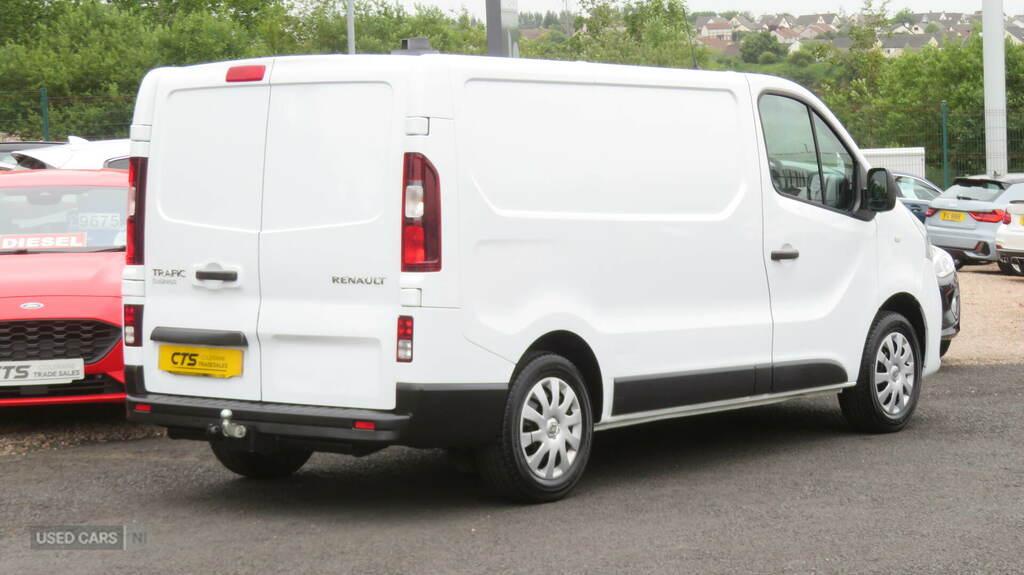 Renault Trafic 1.6 Dci Energy 27 Business Swb Standard Roof Euro White #10