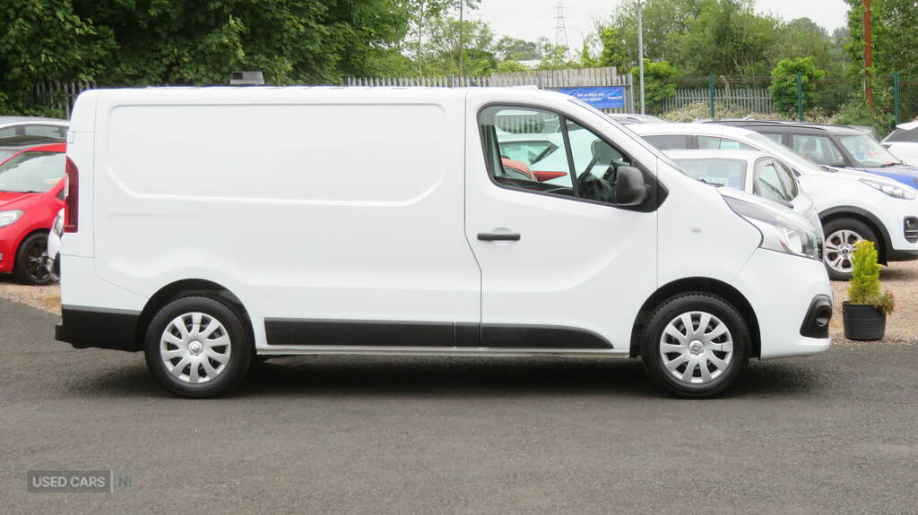 Renault Trafic Sl27 Dci 120 Business Van White #5
