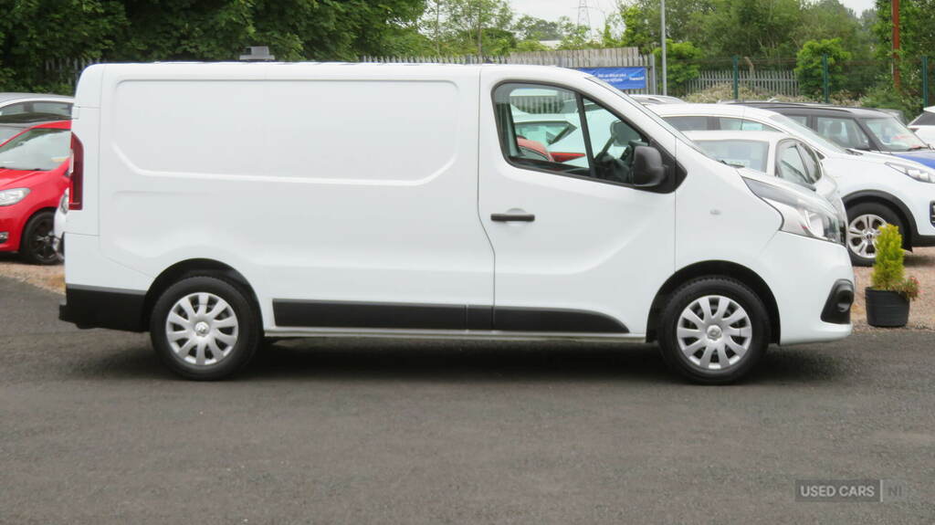 Renault Trafic 1.6 Dci Energy 27 Business Swb Standard Roof Euro White #7