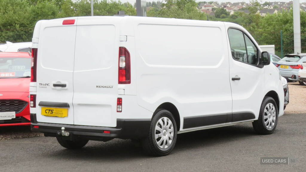 Renault Trafic 1.6 Dci Energy 27 Business Swb Standard Roof Euro White #11