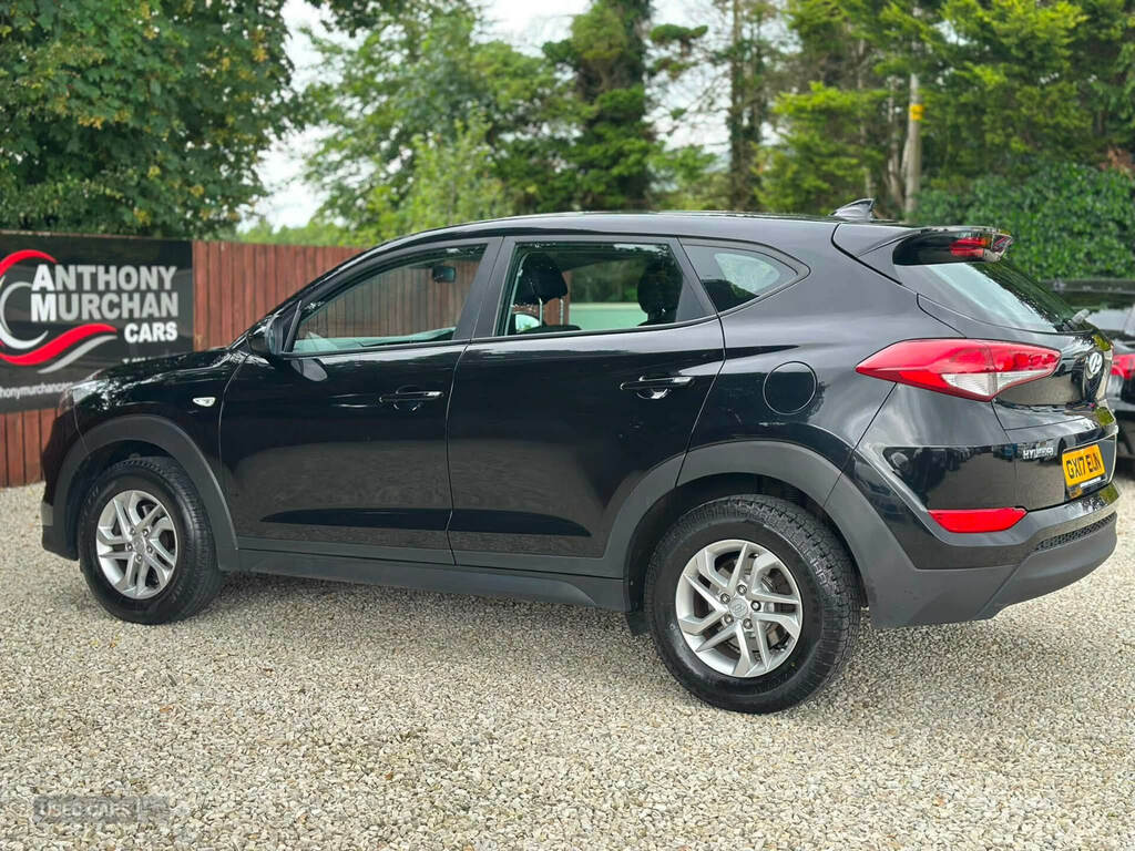 Hyundai Tucson 1.7 Crdi Blue Drive S 2Wd Black #3