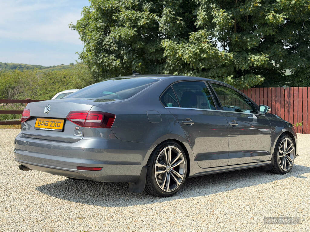 Volkswagen Jetta 2.0 Tdi Bluemotion Tech Grey #7