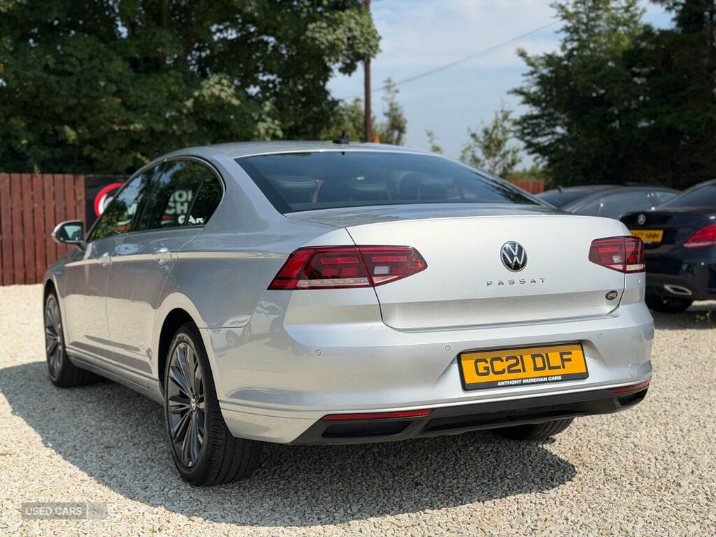 Volkswagen Passat 2.0 Tdi Evo Scr Se Nav Silver #4
