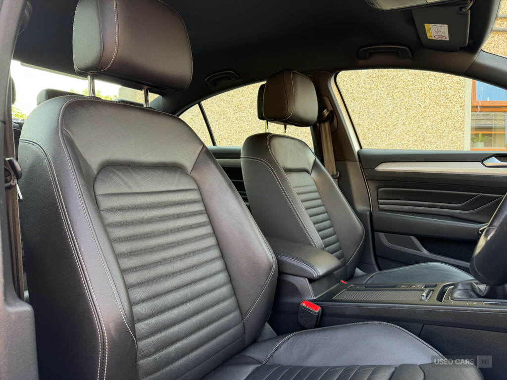 Volkswagen Passat Sel Grey #9