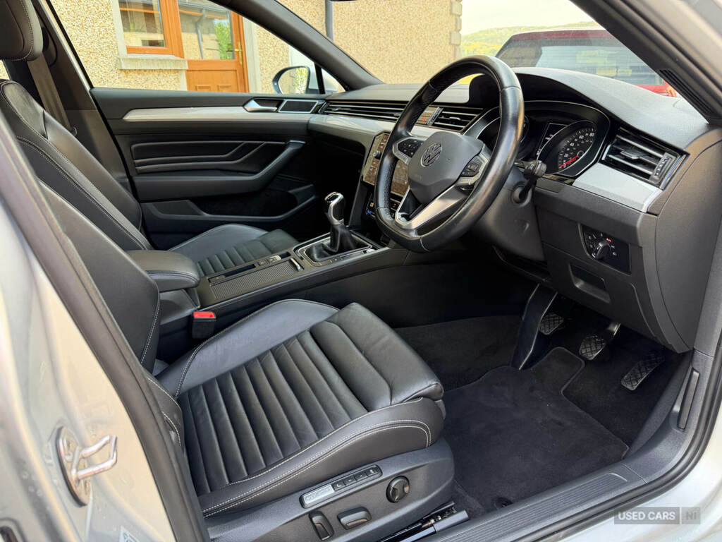 Volkswagen Passat Sel Grey #8
