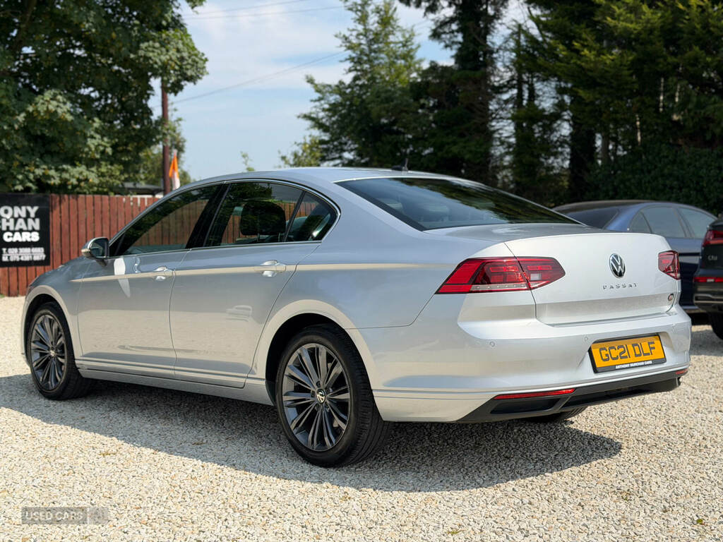 Volkswagen Passat 2.0 Tdi Evo Scr Se Nav Silver #3