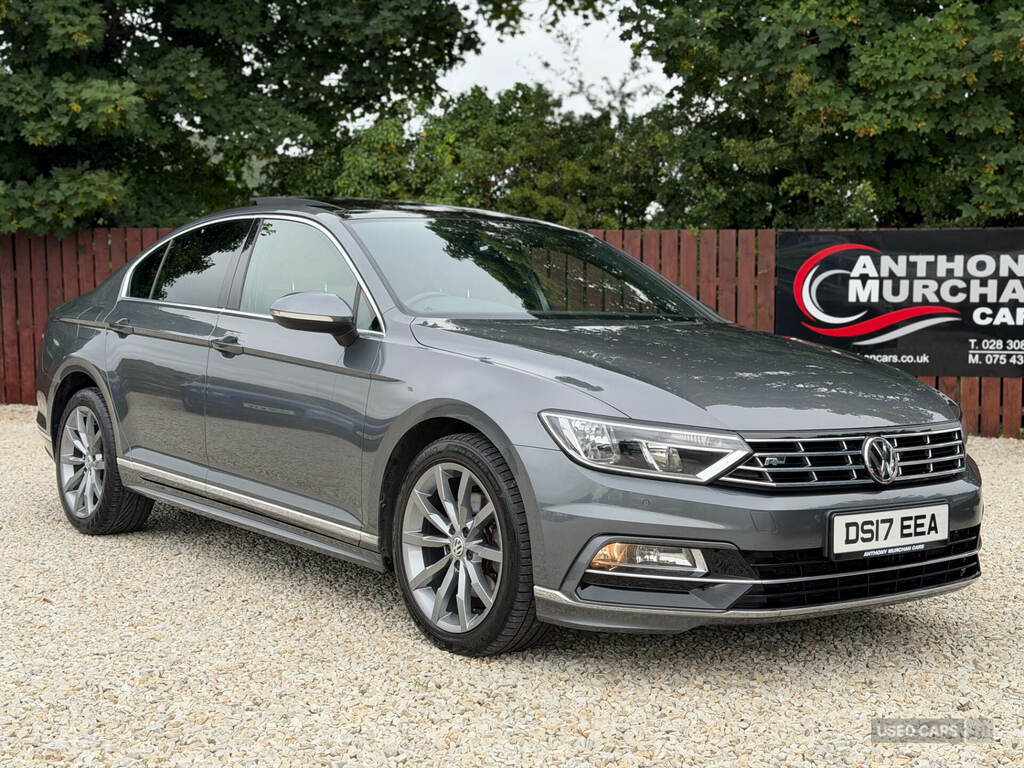 Volkswagen Passat 2.0 Tdi Scr 190 R-line Panoramic Roof Grey #2