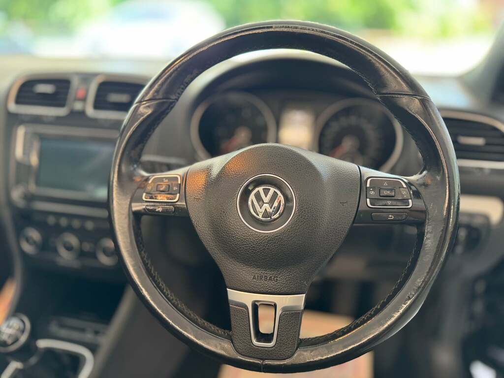 Volkswagen Golf Gtd Red #15