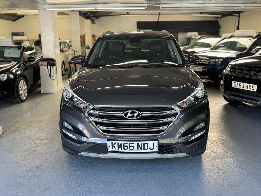 Hyundai Tucson   #2