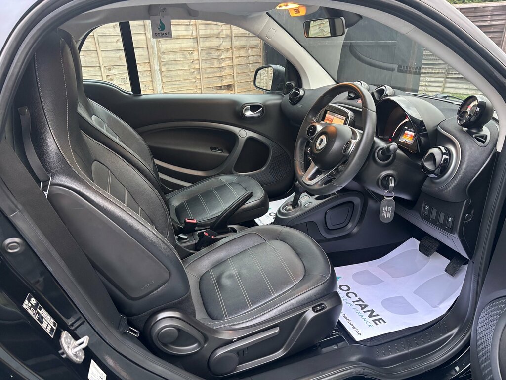 Smart Fortwo Coupe 1.0 Prime Sport Premium Coupe Twinami Black