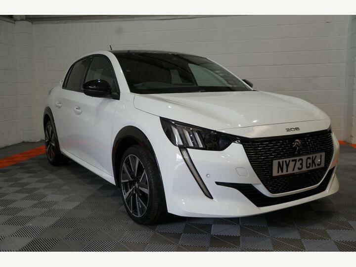 Peugeot 208 1.2 Puretech Gt Euro 6 Ss NY73GKJ White #4