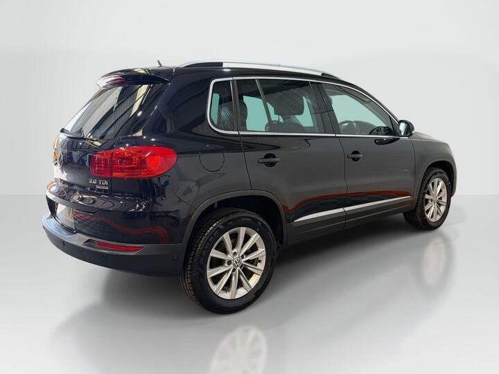 Volkswagen Tiguan Estate 2.0Tdi Bluemotion Tech Se 4Motion Dsg 2012 White #27