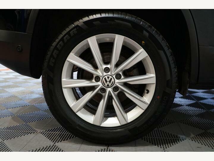 Volkswagen Tiguan Estate 2.0Tdi Bluemotion Tech Se 4Motion Dsg 2012 White #42