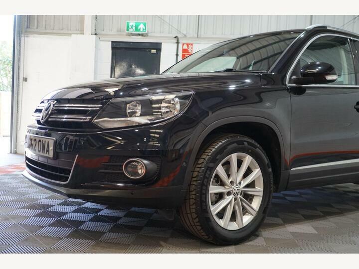 Volkswagen Tiguan Estate 2.0Tdi Bluemotion Tech Se 4Motion Dsg 2012 White #18