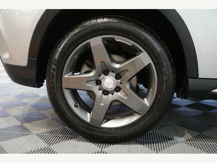 Mercedes-Benz GLA Class 2.1 Gla220d Amg Line 7G-dct 4Matic Euro 6 Ss GY65OJV Silver #4