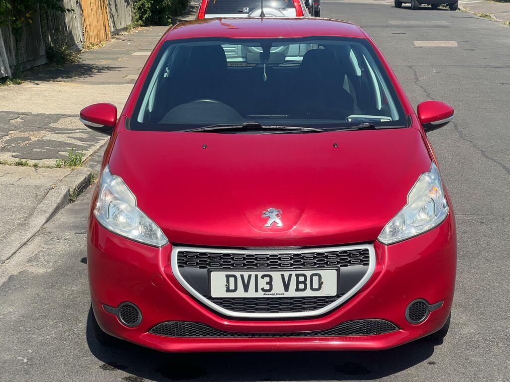 Peugeot 208 Access White #3