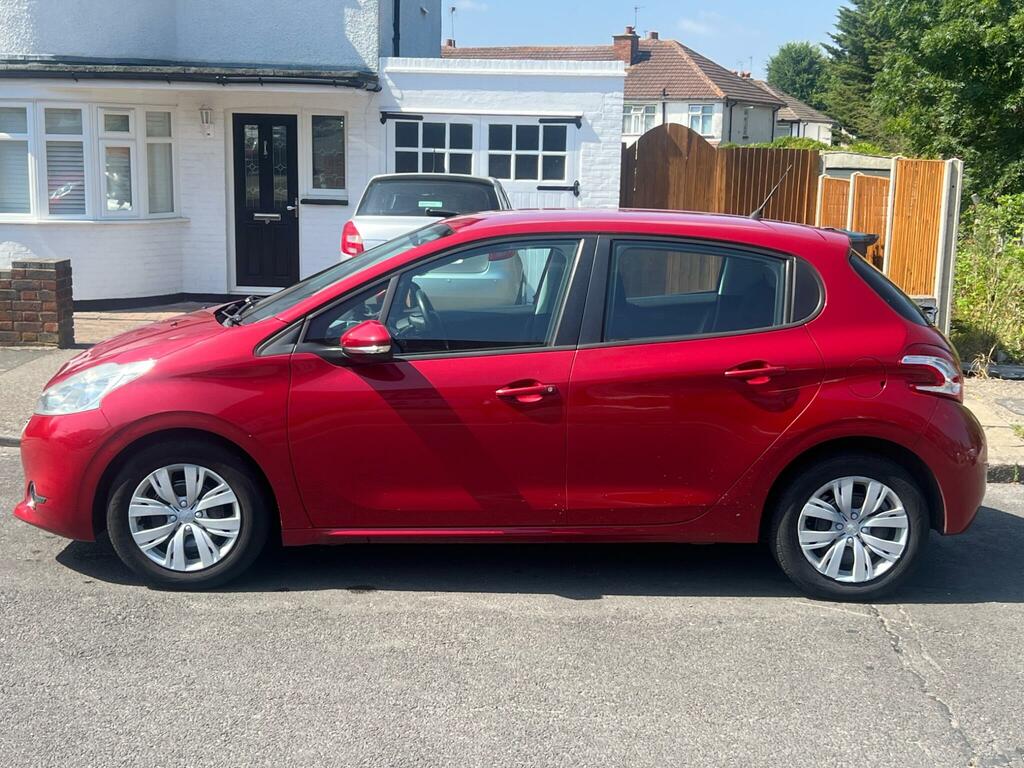 Peugeot 208 Access White #8