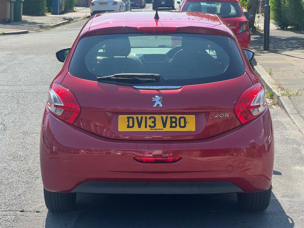 Peugeot 208 Access White #4