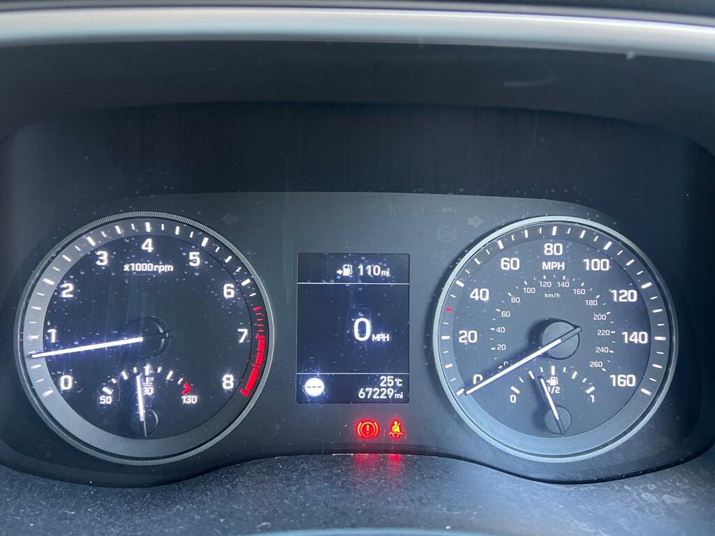 Hyundai Tucson Se Nav White #9