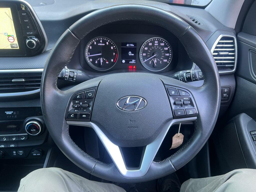Hyundai Tucson Se Nav White #10