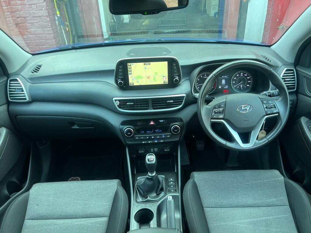 Hyundai Tucson Se Nav White #11