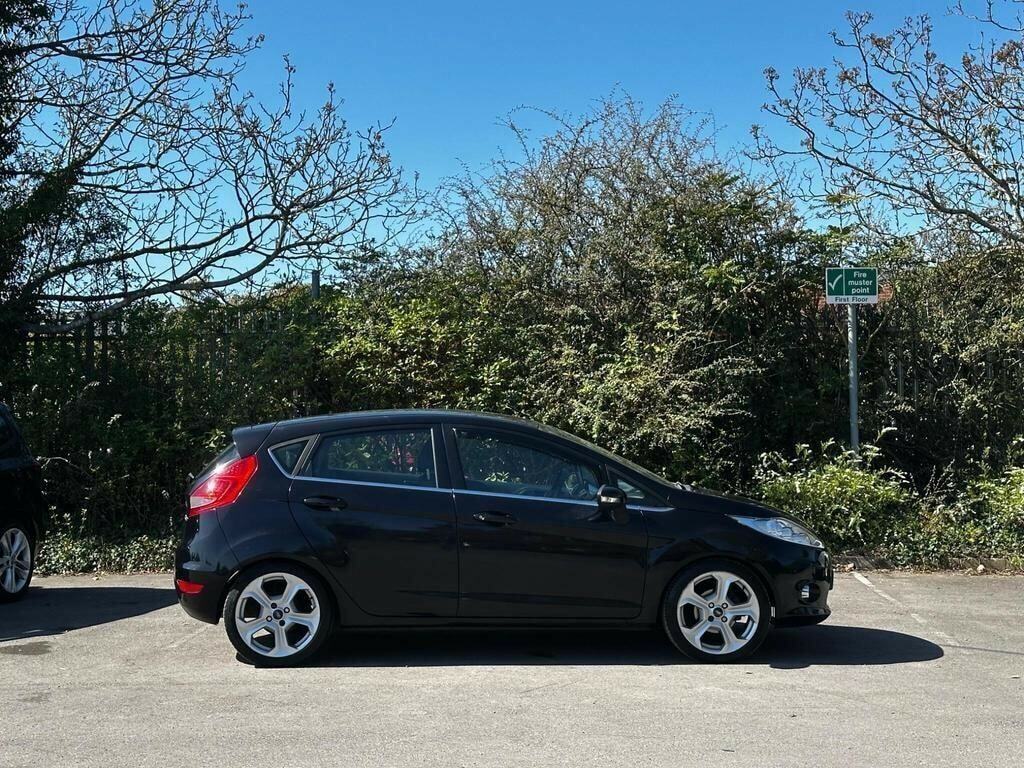 Ford Fiesta 1.4 Zetec Black #6