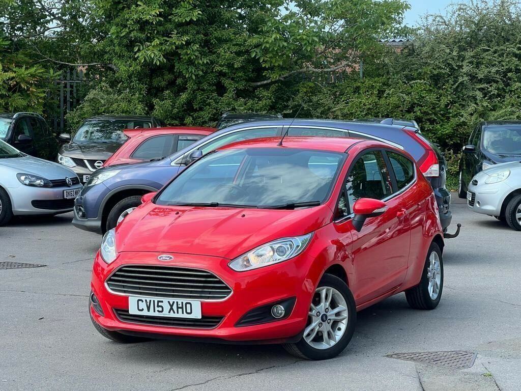 Ford Fiesta 1.25 Zetec Euro 6 CV15XHO Red