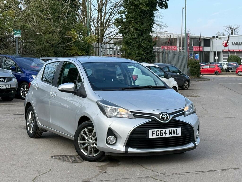 Toyota Yaris 1.33 Dual Vvt-i Icon Euro 5 Euro 5 FG64MVL Silver
