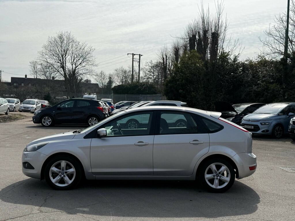 Ford Focus 1.6 Zetec EJ09KXC Silver #4