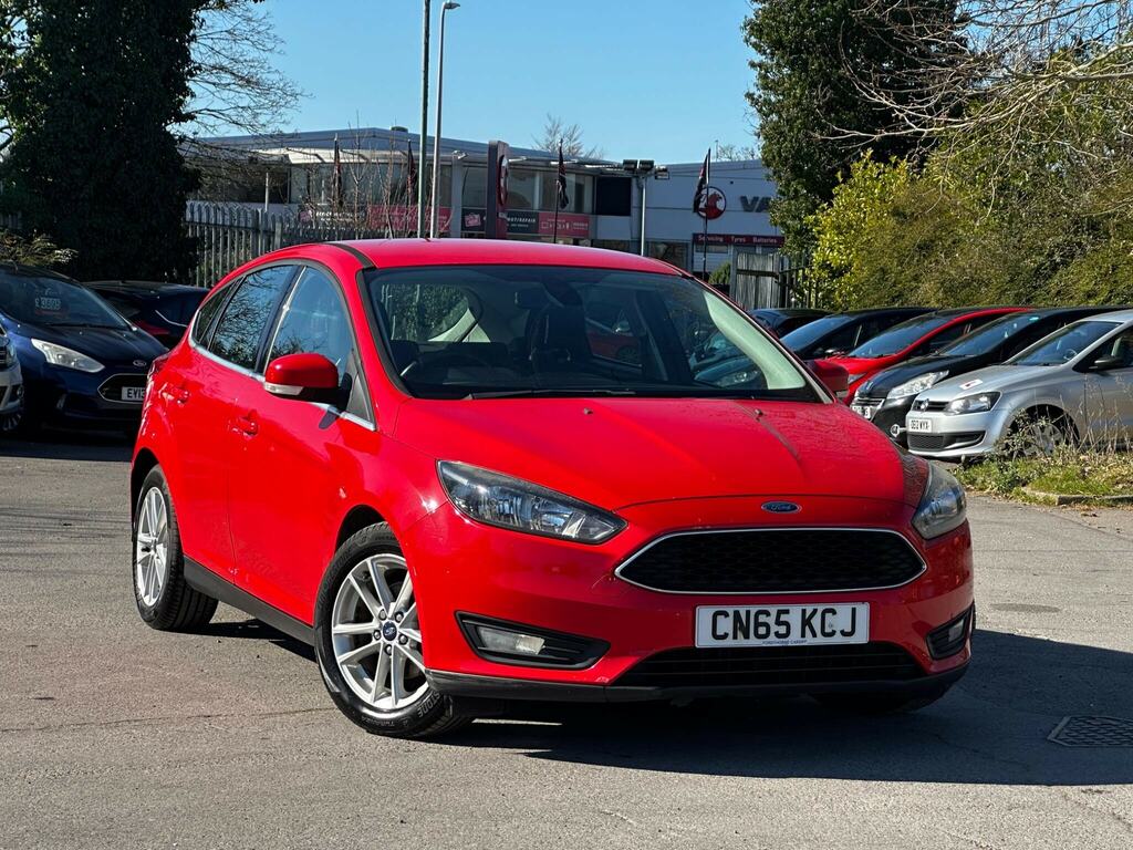 Ford Focus 1.0T Ecoboost Zetec Euro 6 Ss Red