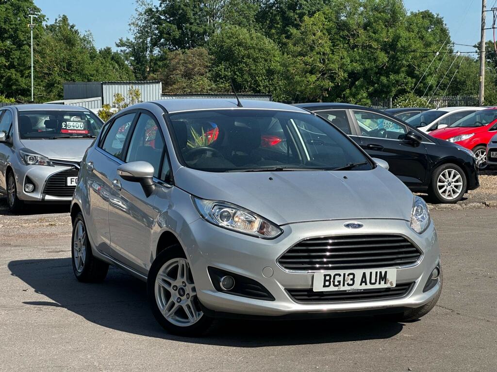 Ford Fiesta 1.0 Zetec Euro 5 Ss Silver
