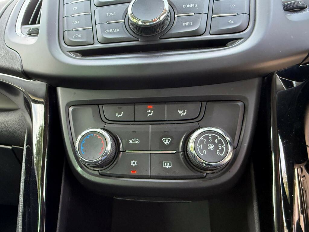 Vauxhall Zafira Tourer Tourer 2.0 Cdti Sri 7 Seats Red #21