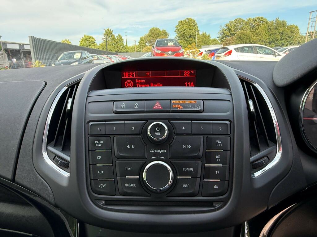 Vauxhall Zafira Tourer Tourer 2.0 Cdti Sri 7 Seats Red #20