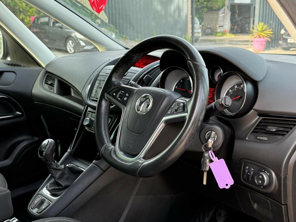 Vauxhall Zafira Tourer Tourer 2.0 Cdti Sri 7 Seats Red #18