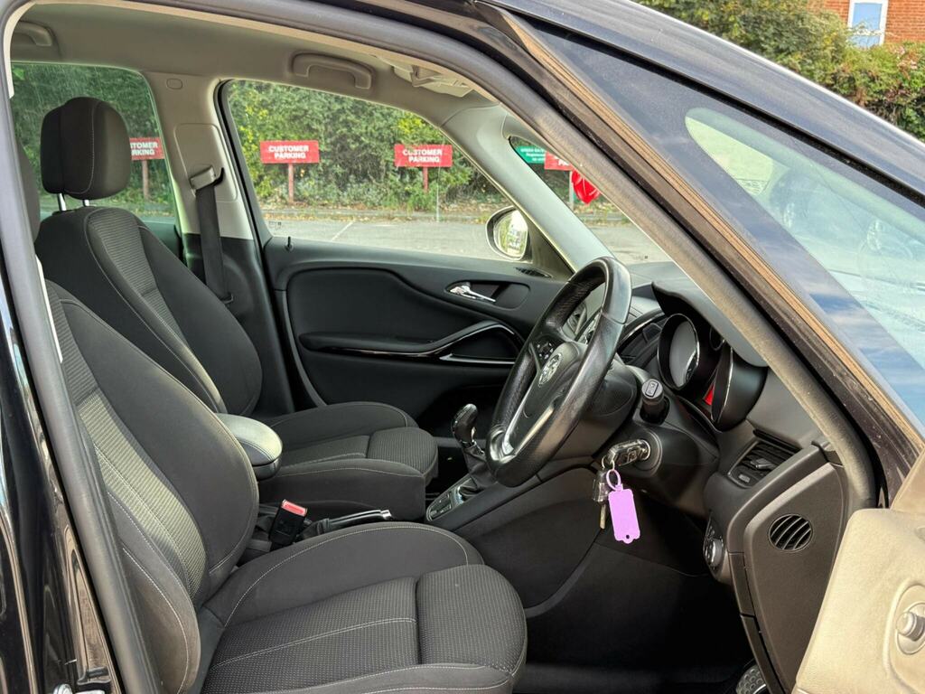 Vauxhall Zafira Tourer Tourer 2.0 Cdti Sri 7 Seats Red #15