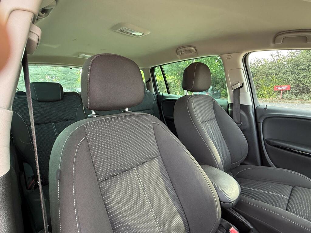 Vauxhall Zafira Tourer Tourer 2.0 Cdti Sri 7 Seats Red #16