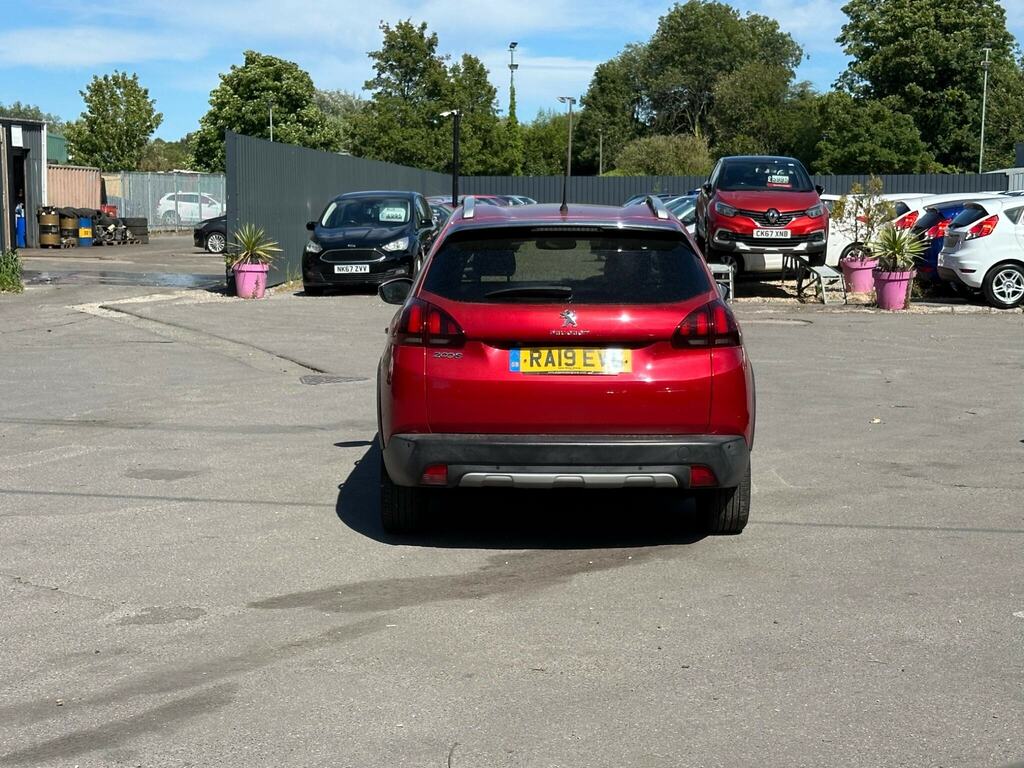 Peugeot 2008 1.2 Puretech Allure Premium Euro 6 Ss  #4