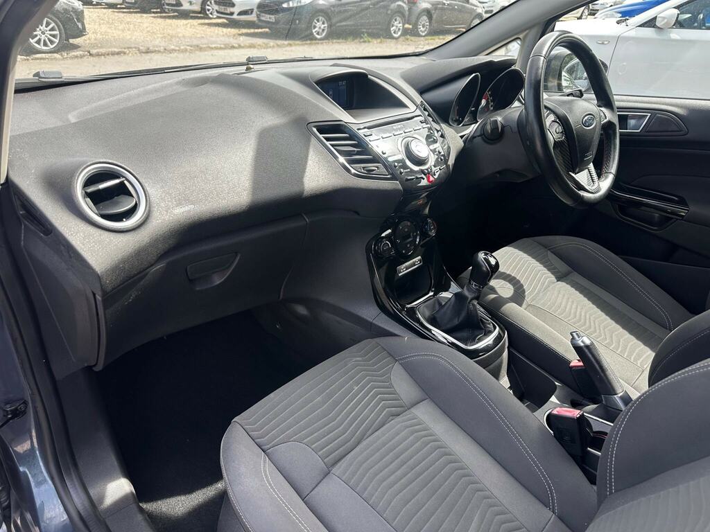 Ford Fiesta Fiesta St-line White #18